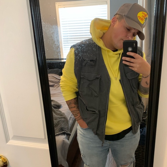 Meet your Posher, Melanie - Picture 1 of 1